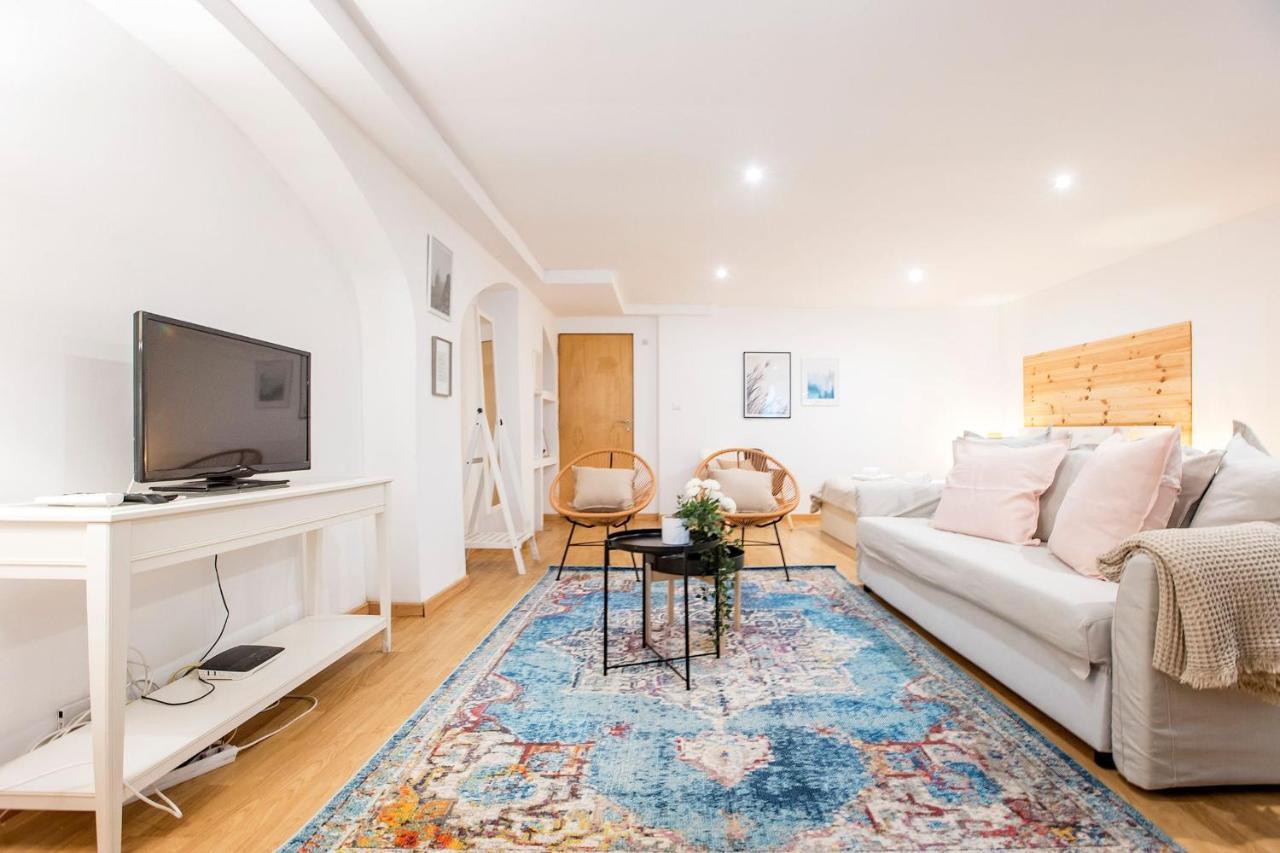 Almada Hideaway W/ Ac & Private Pool By Lovelystay Porto Exterior photo